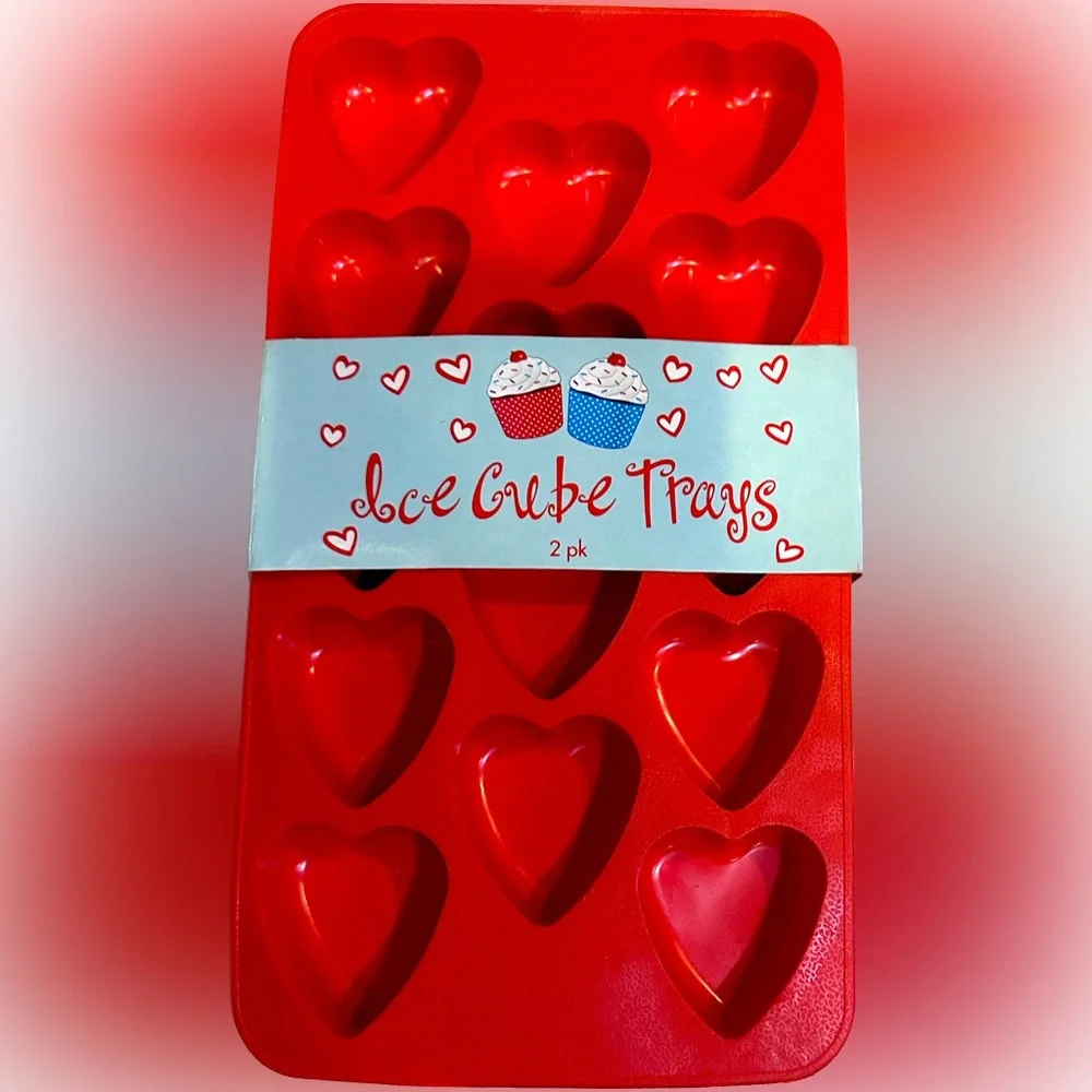BASE4 2008 HEART FLEXIBLE ICE TRAY, CHOCOLATE, JELLO, SHOTS, set of 2 PARTY LOVE